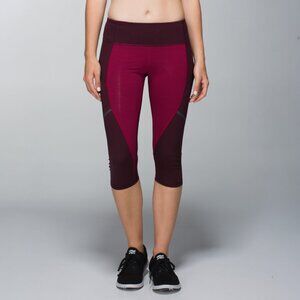 LULULEMON HOP TO IT CROP LEGGING FULL ON LUXTREME 25" BORDEAUX DRAMA SIZE 6